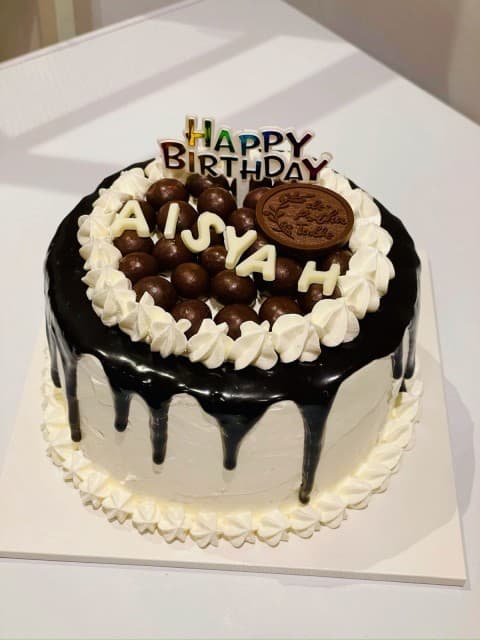 Chocolate Blueberry Cake (チョコレートブルーベリーケーキ(ホール))